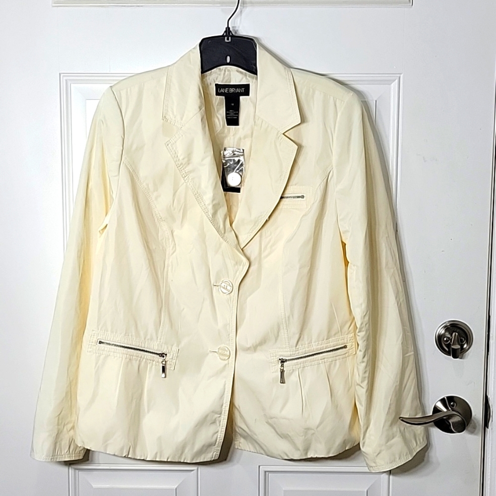 Lane Bryant Button Front Jacket Woman's Size 18 White Zip Pockets Notched Collar